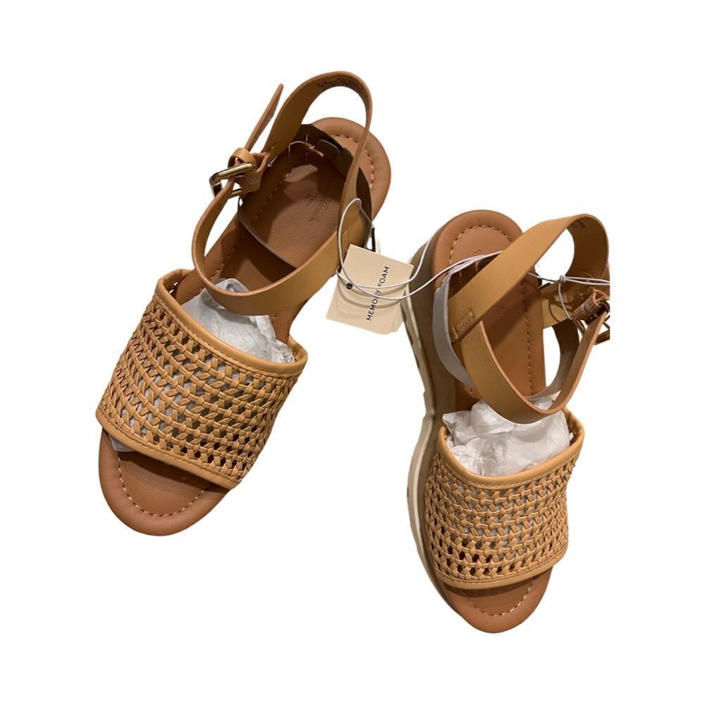 Universal Thread Alban Sandals - Picture 2 of 10